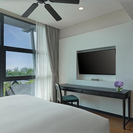 Avani Plus Mai Khao Phuket Suites Екстер'єр фото