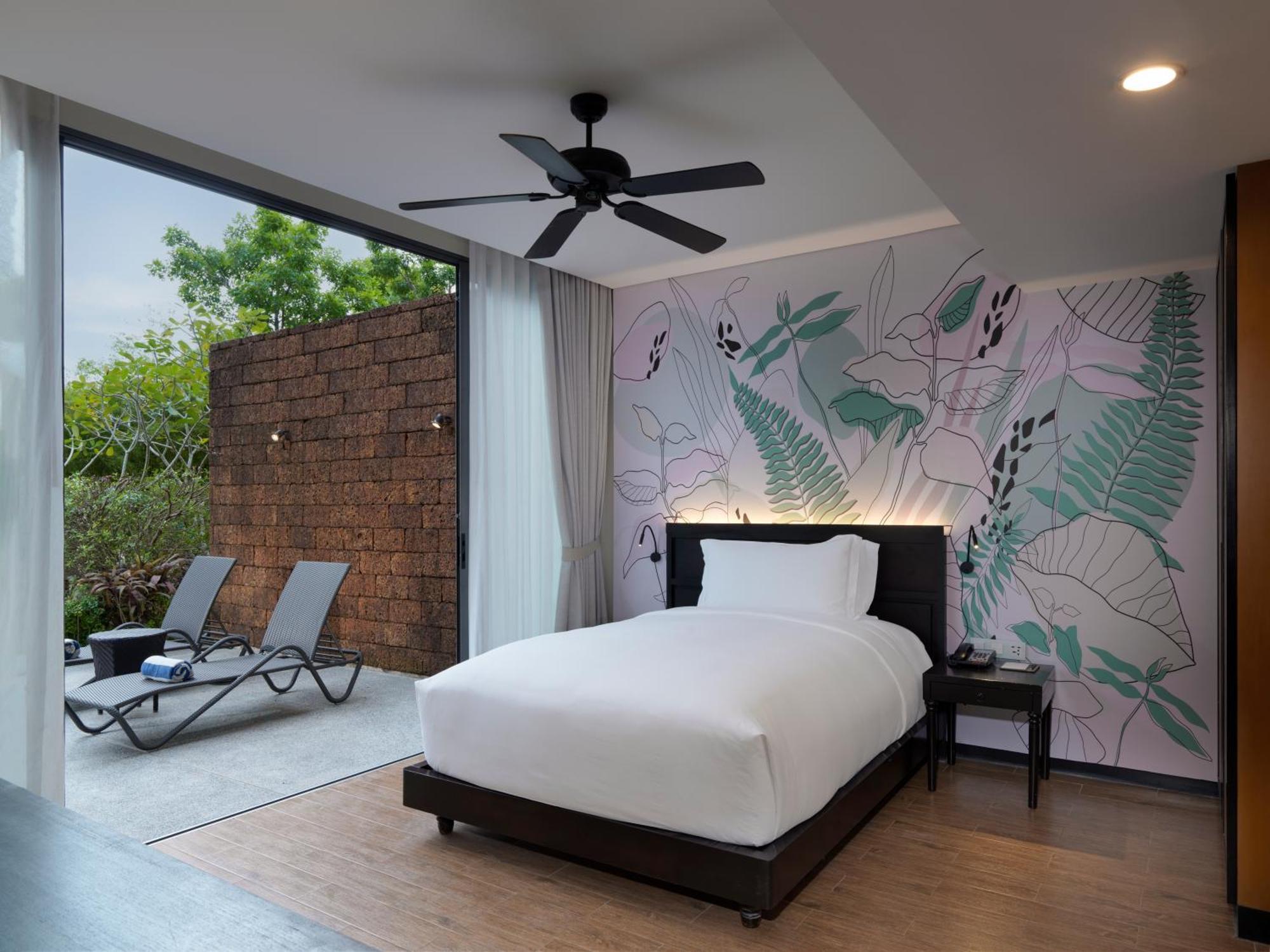 Avani Plus Mai Khao Phuket Suites Екстер'єр фото