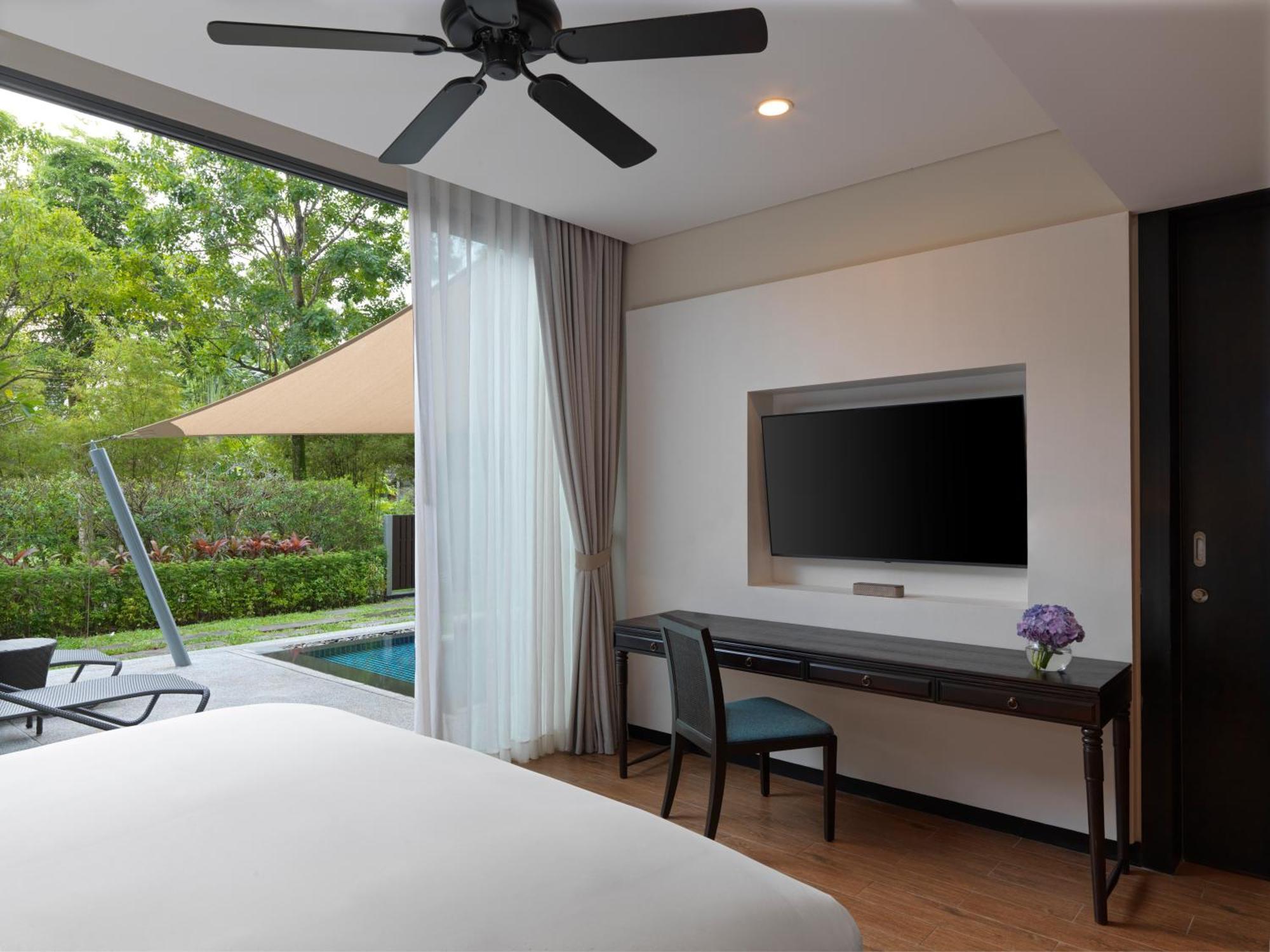 Avani Plus Mai Khao Phuket Suites Екстер'єр фото