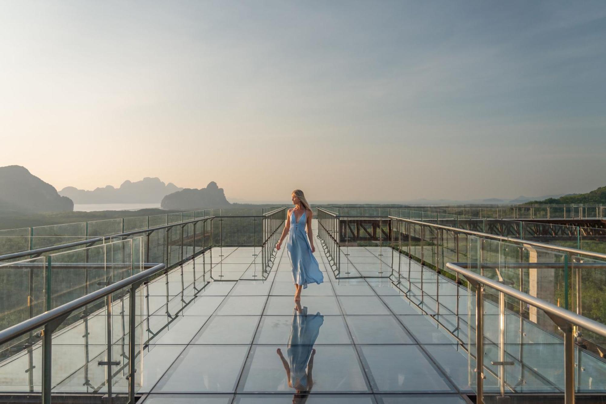 Avani Plus Mai Khao Phuket Suites Екстер'єр фото